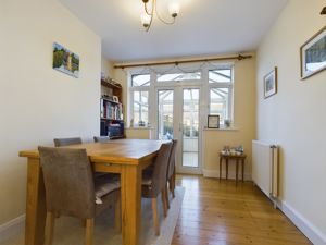 Dining Room- click for photo gallery